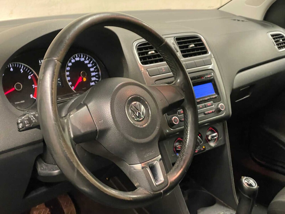 Volkswagen Polo 1.4-16V Highline 86PS 2010, 37-KPG-8