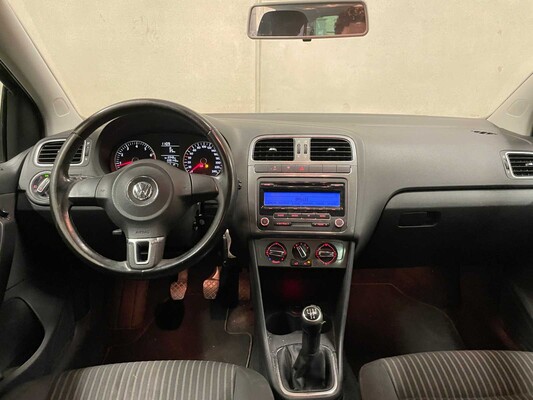 Volkswagen Polo 1.4-16V Highline 86hp 2010, 37-KPG-8