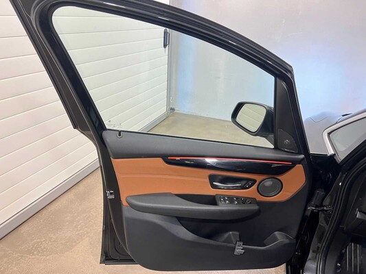 BMW 216d Gran Tourer Centennial High Executive Luxury Line 2-serie 116pk 2016 (Origineel-NL), JR-612-N