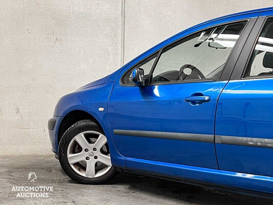 Peugeot 307 2.0-16V Gentry 136PS 2001 (Original-NL), 28-GV-SR