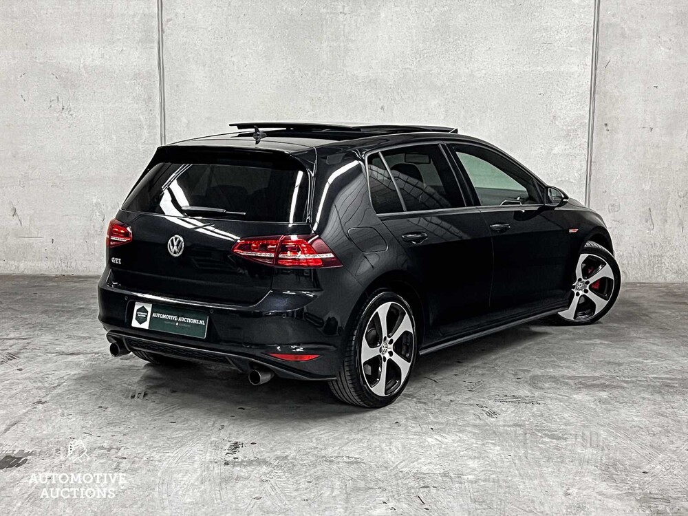 Volkswagen Golf GTI 2.0 TSI DSG6 220PS 2015, ZR-246-F