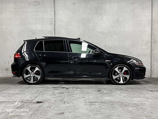 Volkswagen Golf GTI 2.0 TSI DSG6 220hp 2015, ZR-246-F