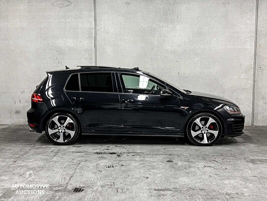 Volkswagen Golf GTI 2.0 TSI DSG6 220PS 2015, ZR-246-F