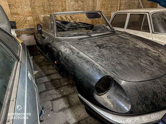 Alfa Romeo Spider BODY & PARTS