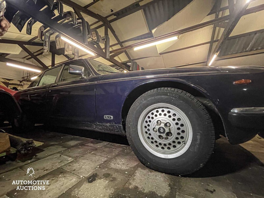 Daimler Double Six 5.3 V12 VandenPlas 295PS 1986, PJ-63-VB