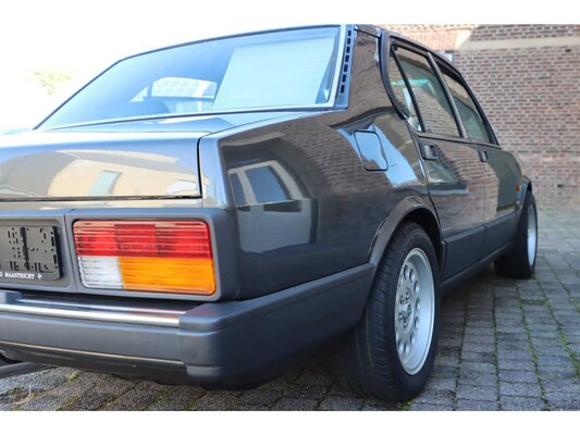 Alfa Romeo Alfetta 2.5 V6 179hp 1983, KB-47-PY 