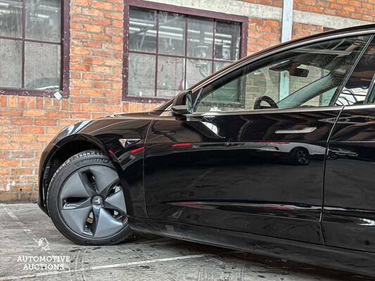 Tesla Model 3 Long Range 75 kWh 351PS 2019 (Original-NL + 1. Besitzer), ZJ-418-P