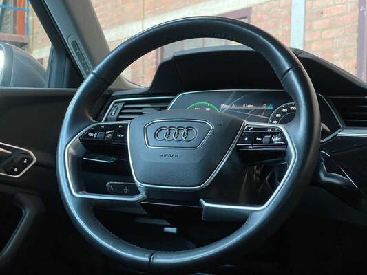 Audi e-tron Sportback 50 quattro edition 313hp 2020 (original-NL + 1st owner), J-618-GL