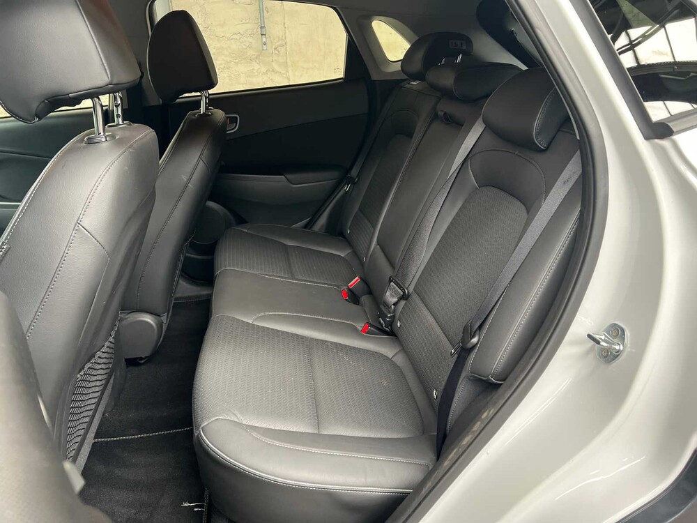 Hyundai Kona EV Premium 64 kWh 204hp 2019 (original-NL + 1st owner), ZF-719-J