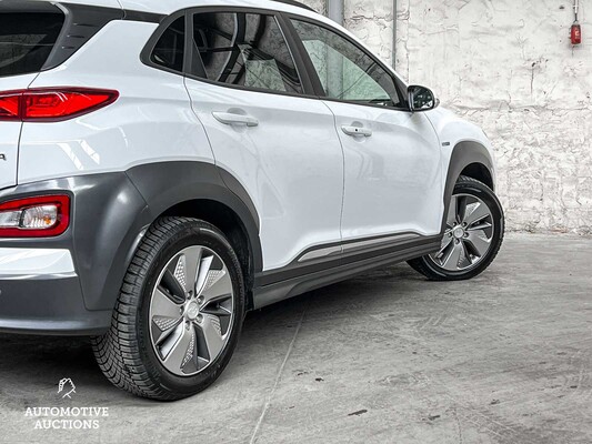 Hyundai Kona EV Premium 64 kWh 204hp 2019 (original-NL + 1st owner), ZF-719-J