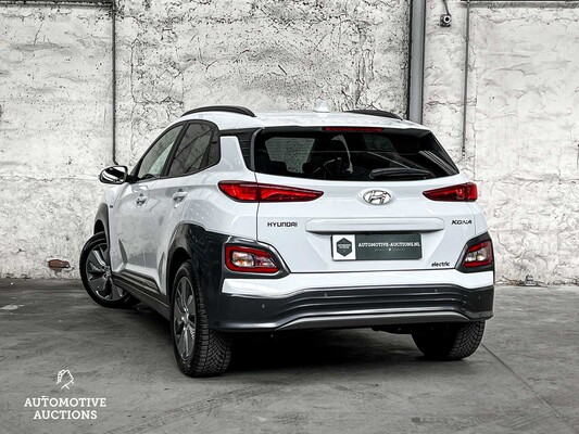 Hyundai Kona EV Premium 64 kWh 204pk 2019 (Origineel-NL + 1e Eigenaar), ZF-719-J