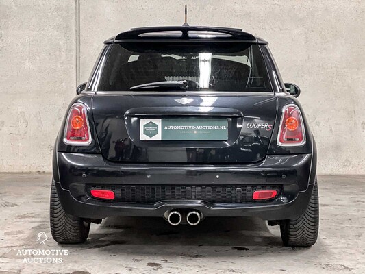 Mini Cooper S 1.6 174pk 2007, 22-RZN-5