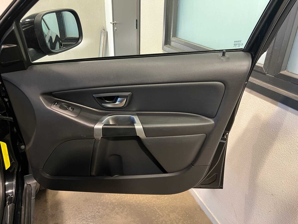 Volvo XC90 3.2 Momentum 7P 238PS 2007 (Original-NL), 02-TT-SZ