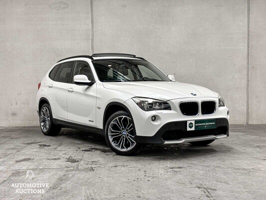 BMW X1 sDrive18i Executive 150pk 2011, 30-XNH-3