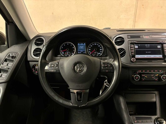 Volkswagen Tiguan 1.4 TSI Sport&Style 160hp 2012, J-330-GB