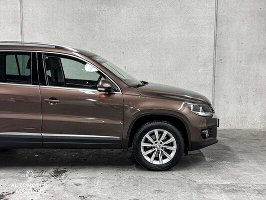 Volkswagen Tiguan 1.4 TSI Sport&Style 160hp 2012, J-330-GB