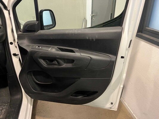 B/M? Opel Combo 1.5D L1H1 Edition Commercial vehicle 76hp 2019 (Original-NL), VBD-96-H