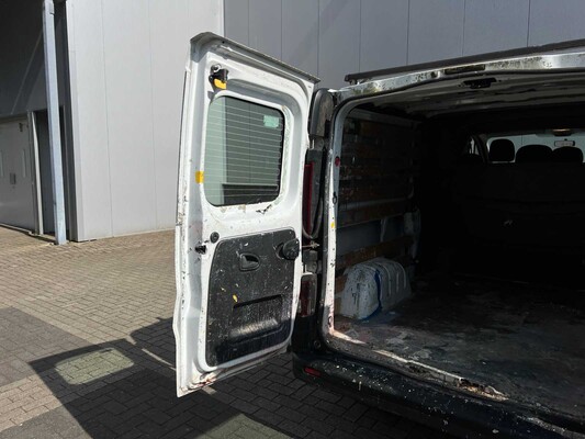 Opel Vivaro 1.6 CDTI L2H1 DC Selection 90hp Commercial vehicle (double cab) 2015 ORIG-NL, VN-361-L