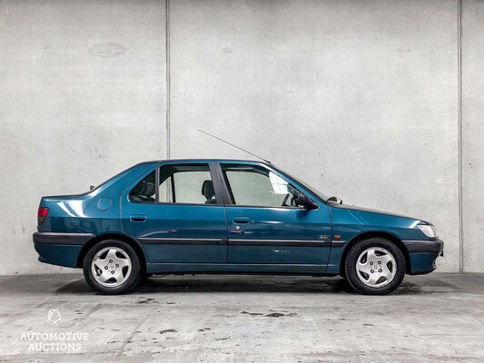 Peugeot 306 2.0 ST Comfort 121pk 1995 ORIG-NL, LH-LB-71