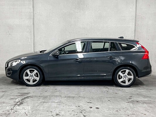 Volvo V60 1.6 T4 Summum 179PS 2011 (Original-NL), 13-RNR-3