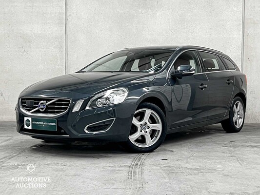 Volvo V60 1.6 T4 Summum 179pk 2011 (Origineel-NL), 13-RNR-3