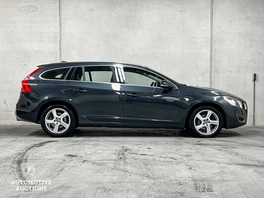 Volvo V60 1.6 T4 Summum 179PS 2011 (Original-NL), 13-RNR-3