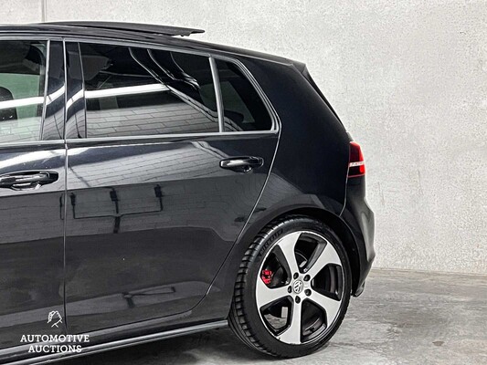 Volkswagen Golf GTI 2.0 TSI DSG6 220hp 2015, ZR-246-F