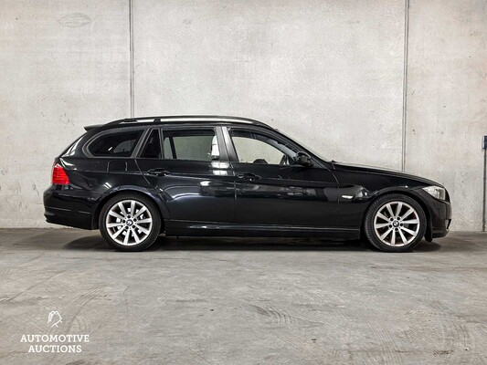 BMW 320i Touring E91 170PS 2009 3er, 26-LBN-2