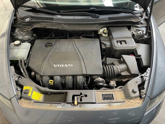 Volvo S40 1.8 125hp 2006 (Original-NL), 28-SN-NS