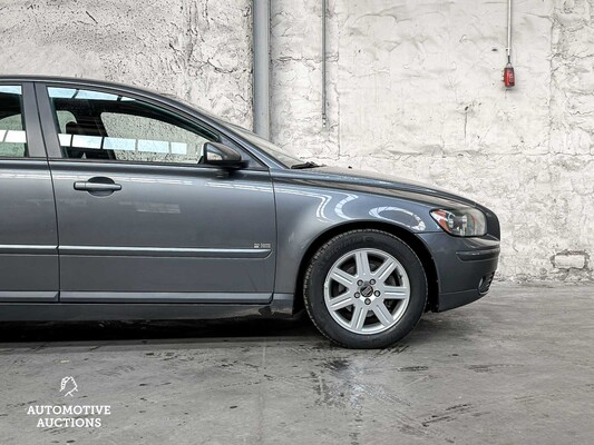 Volvo S40 1.8 125PS 2006 (Original-NL), 28-SN-NS