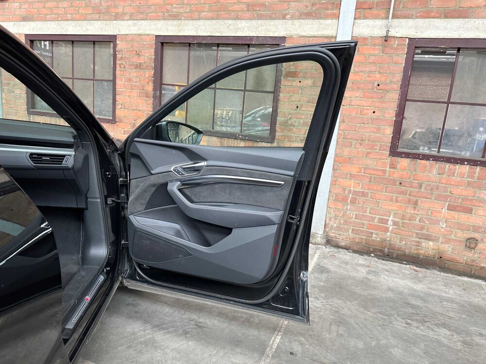 Audi e-tron 50 quattro launch edition schwarz 71 kWh 313PS 2019 (Original-NL + 1. Besitzer), H-970-BH