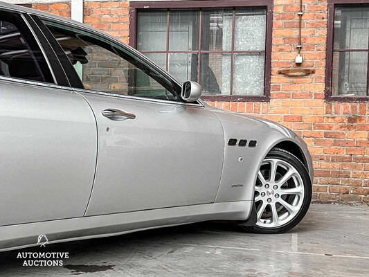 Maserati Quattroporte 4.2 V8 Executive GT 401PS 2008 -Youngtimer-