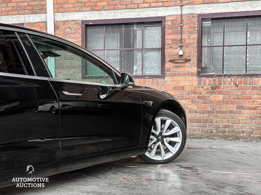 Tesla Model 3 Standard RWD Plus 60 kWh 238PS 2020 (Original-NL + 1. Besitzer), H-097-LX