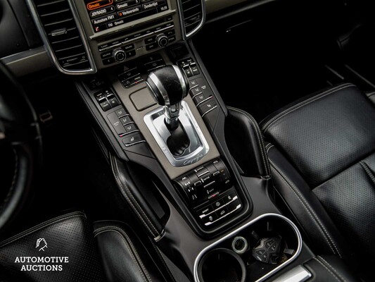 Porsche Cayenne S 4.8 V8 Sport-Chrono 400hp 2013, JP-842-T