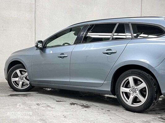 Volvo V60 1.5 T3 Polar+ 152hp 2018, J-168-KD