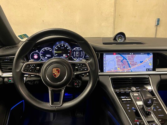 Porsche Panamera E-Hybrid 4 3.0 V6 462PS NEUMODELL 2017 Sport-Chrono Plug-In Hybrid