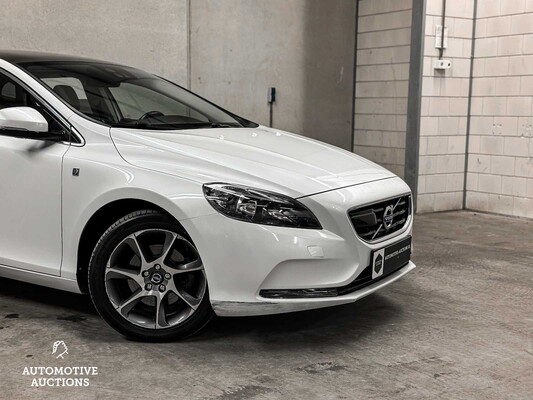 Volvo V40 1.6 D2 Ocean Race AUTOMAAT 114pk 2015, PG-062-X