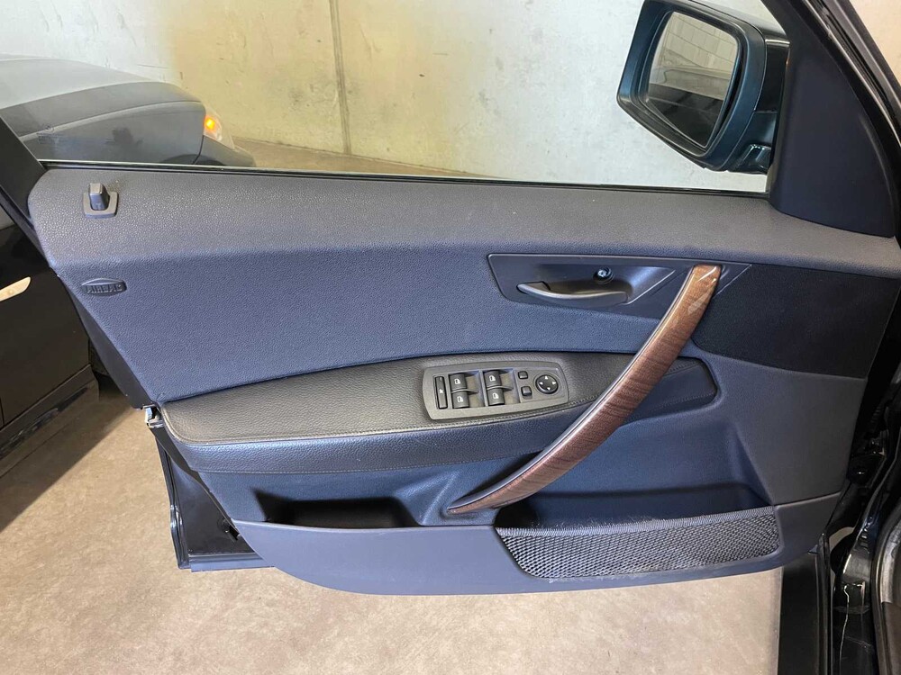 BMW X3 3.0i Executive 231PS 2004 (Original-NL), 18-NS-VZ