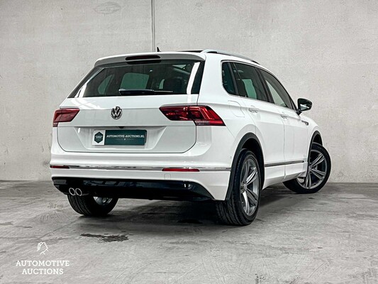 Volkswagen Tiguan 1.4 TSI 4Matic Highline R-Line 150pk 2017, TV-183-P