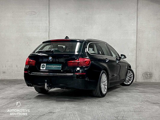 BMW 520i Touring Luxury Edition 184pk 2014 (Origineel-NL) 5-serie, 5-TBH-39