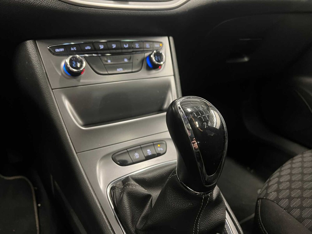 Opel Astra Sports Tourer 1.0 Online Edition 105PS 2018 (Original-UK), TP-561-K