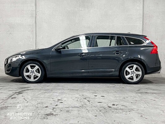 Volvo V60 1.6 T4 Summum 179hp 2011 (Original-NL), 13-RNR-3