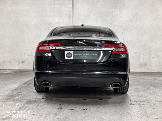 Jaguar XF 2.7D V6 Premium Luxury 207pk 2010 (Origineel-NL), 81-LDB-9