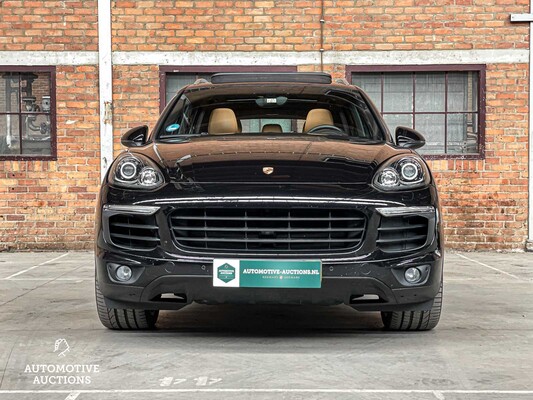 Porsche Cayenne S E-Hybrid 3.0 V6 Sport-Chrono 416hp 2015 (Original-NL), GP-059-N