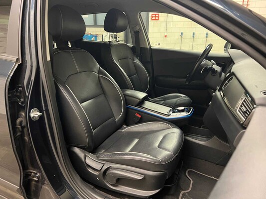 Kia e-Niro ExecutiveLine 64 kWh 204hp 2019 (Original-NL), ZB-122-X