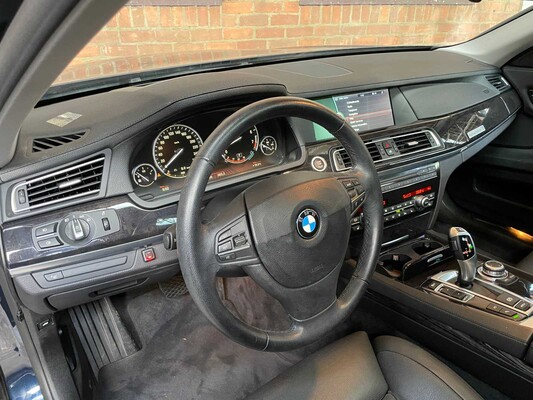 BMW ActiveHybrid7 F04 4.4 V8 465hp 2011 7-Series