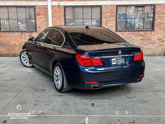 BMW ActiveHybrid7 F04 4.4 V8 465hp 2011 7-Series