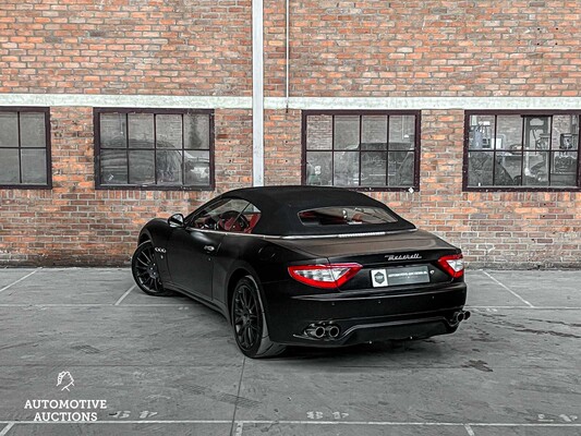 Maserati GranCabrio 4.7 V8 440pk 2010