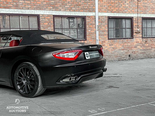 Maserati GranCabrio 4.7 V8 440hp 2010