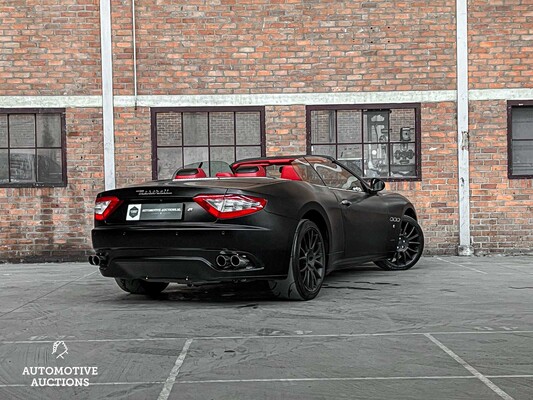 Maserati GranCabrio 4.7 V8 440hp 2010